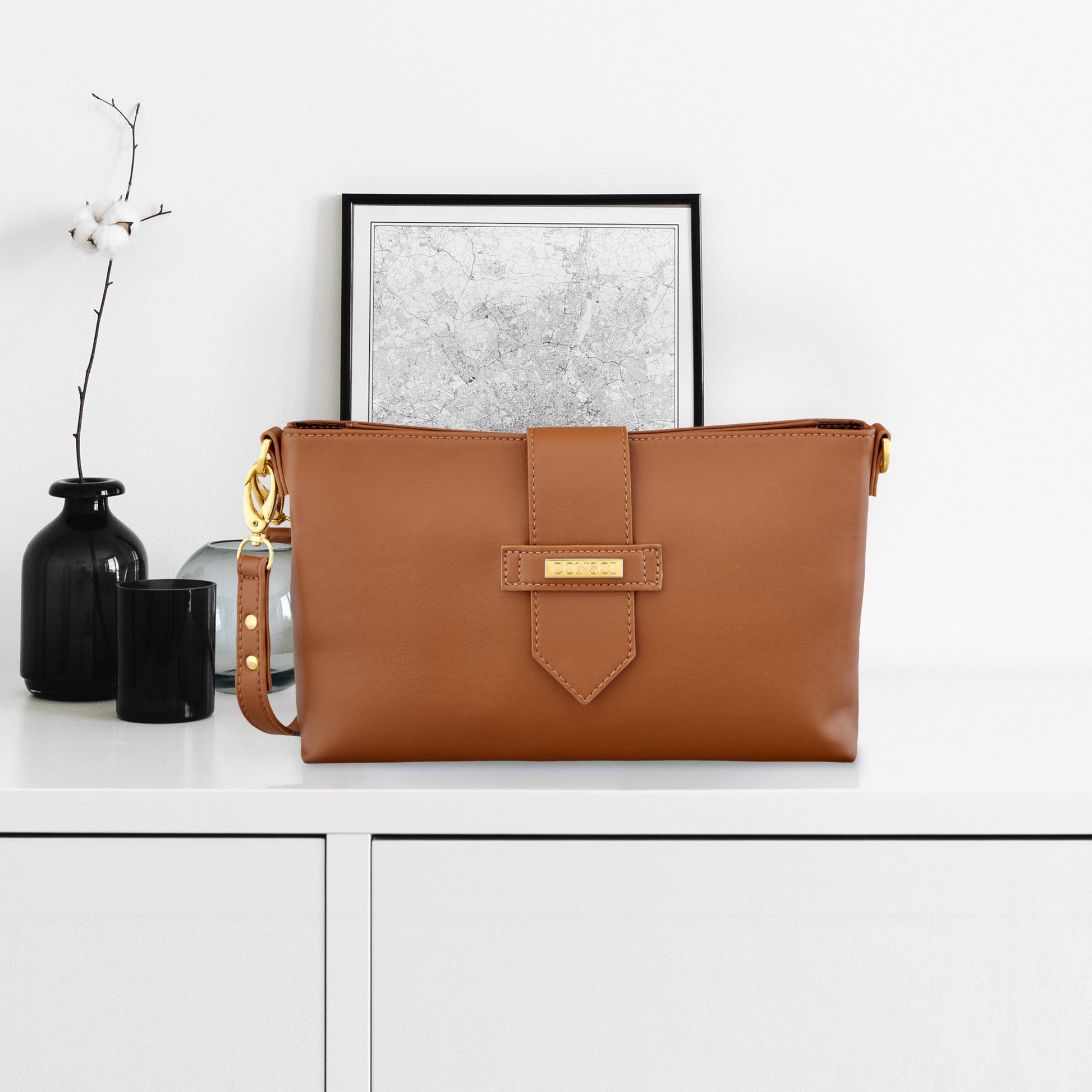 Unsere vegane Clutch – die nachhaltige kleine Handtasche CONSCI